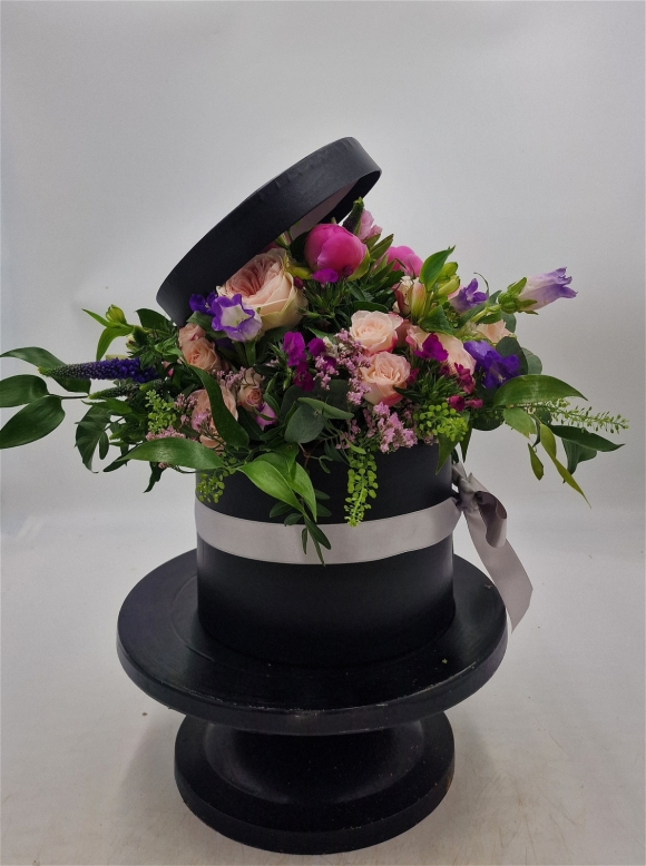 Pretty Blooms Hat Box