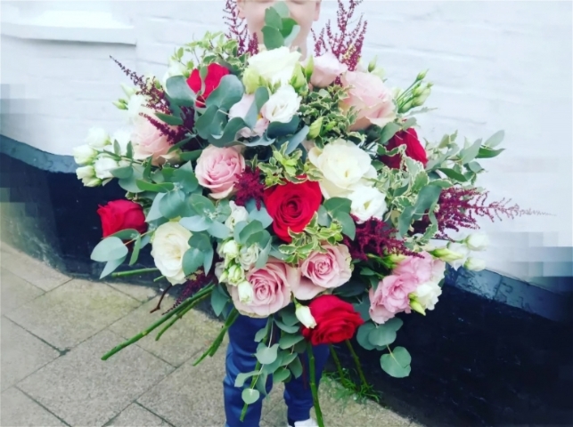 Sensational Hantied Bouquet